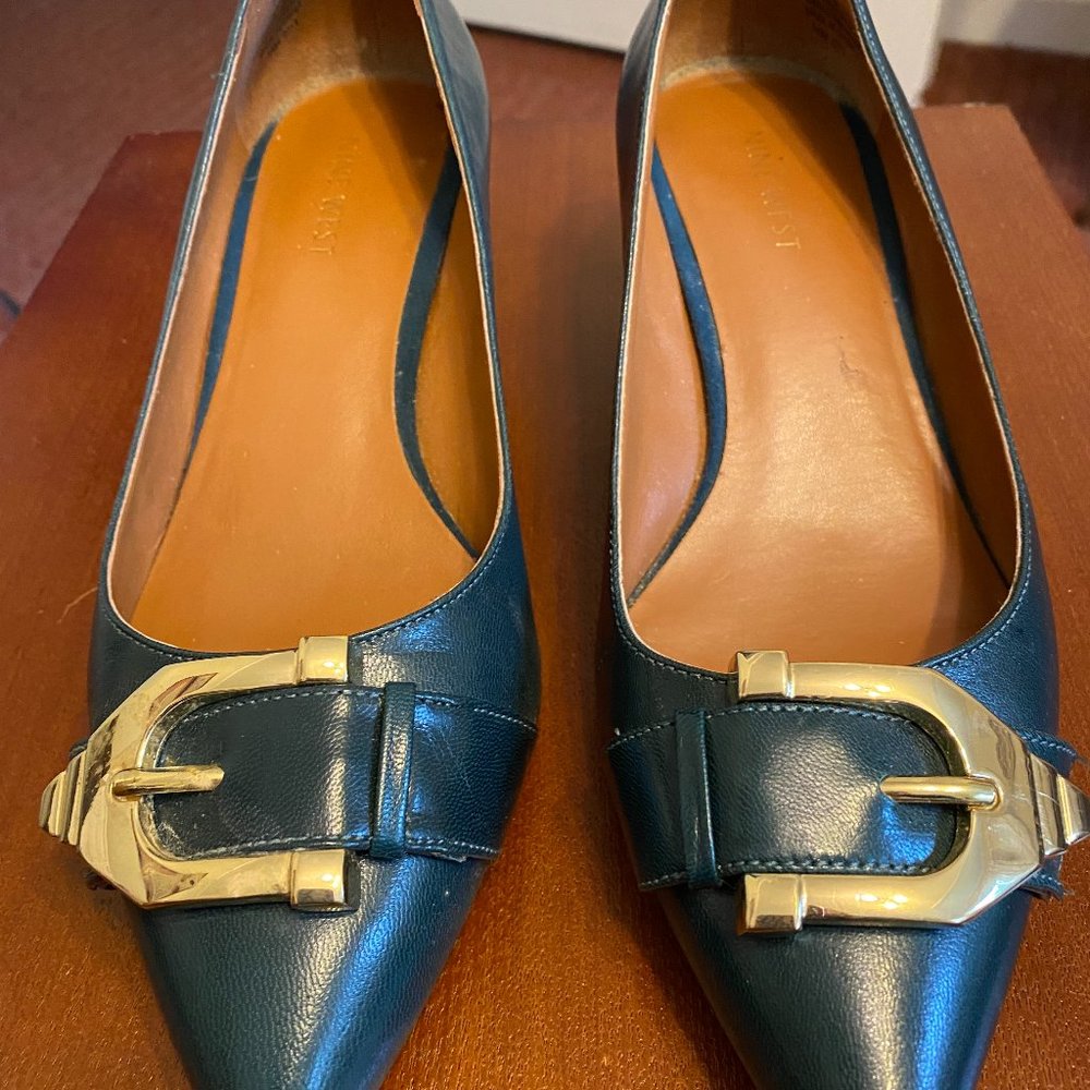 Women's NINE WEST leather kitten heels